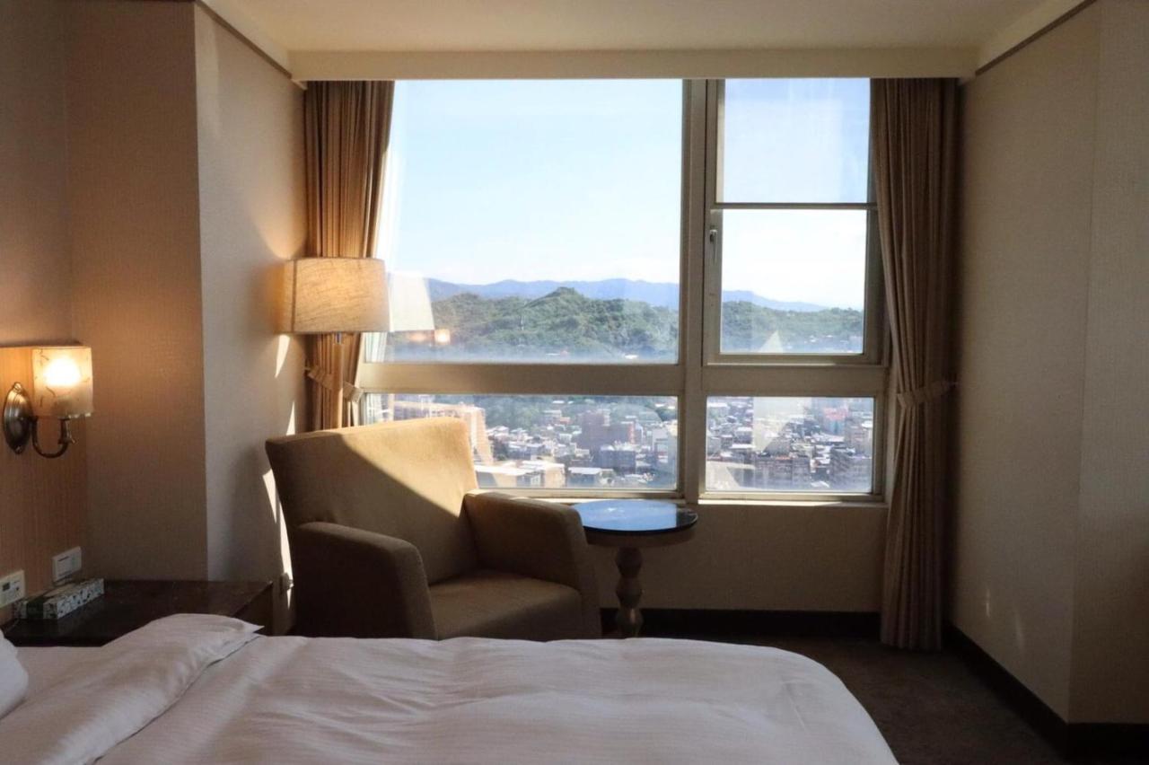 Rhine Inn Keelung Bagian luar foto