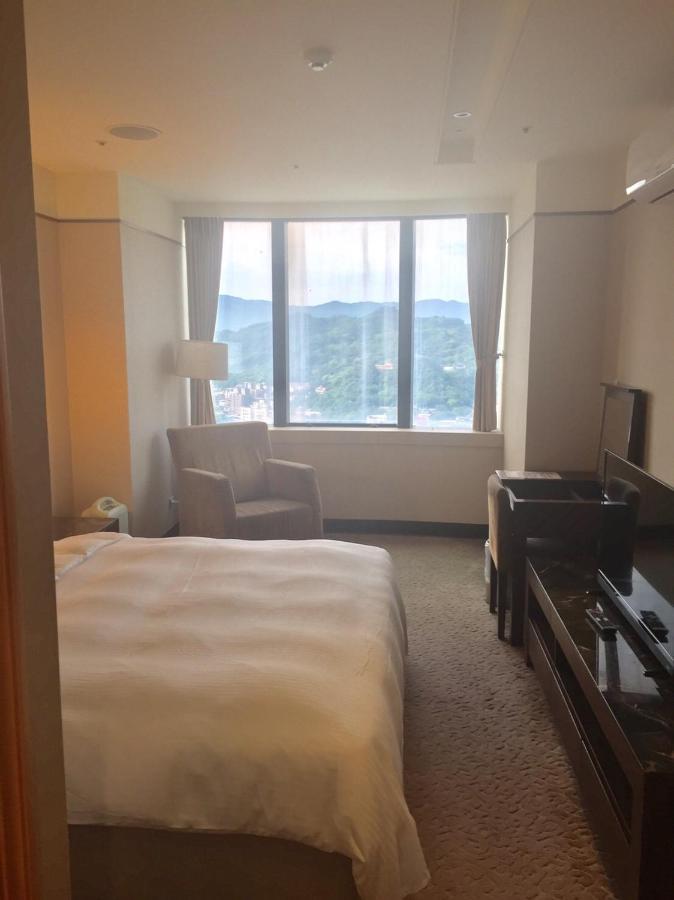 Rhine Inn Keelung Bagian luar foto