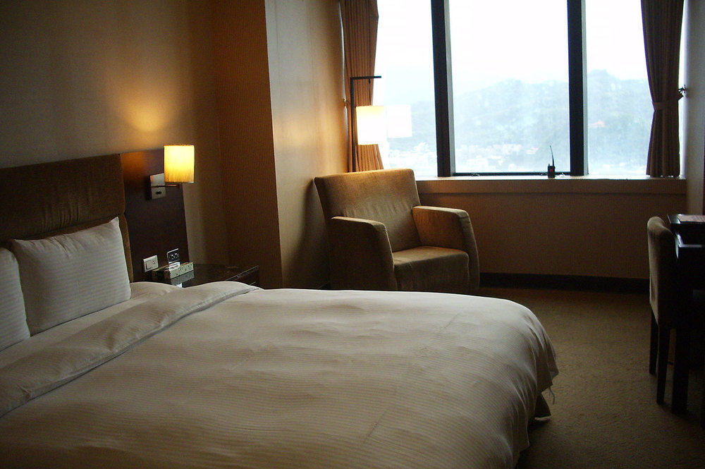 Rhine Inn Keelung Bagian luar foto