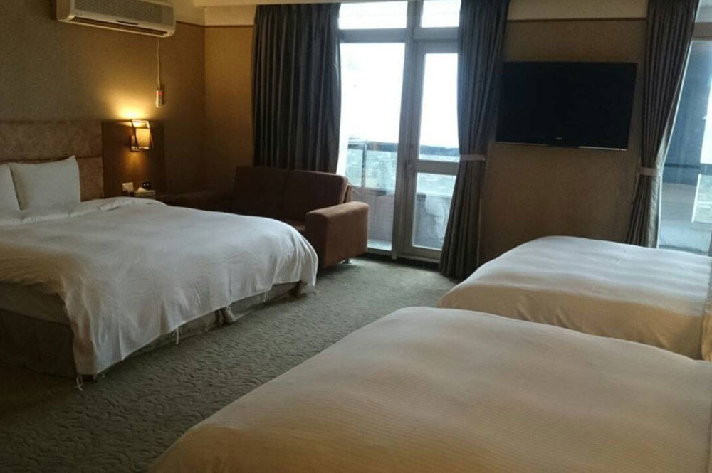 Rhine Inn Keelung Bagian luar foto